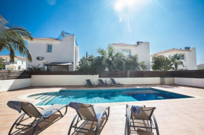 Apt Pernera Enas - Lovely 2 Bedroom Pernera Apt - Communal Pool - Close to all Amenities